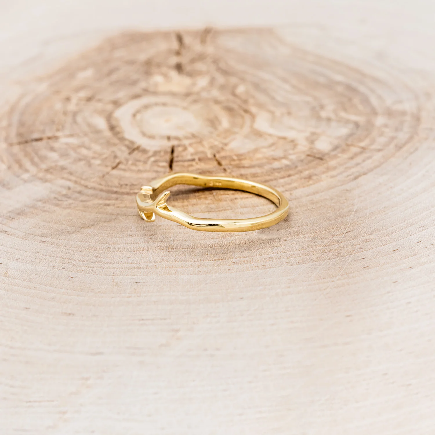"ARTEMIS" STACKER - 14K GOLD ANTLER-STYLE STACKING BAND - Image 3