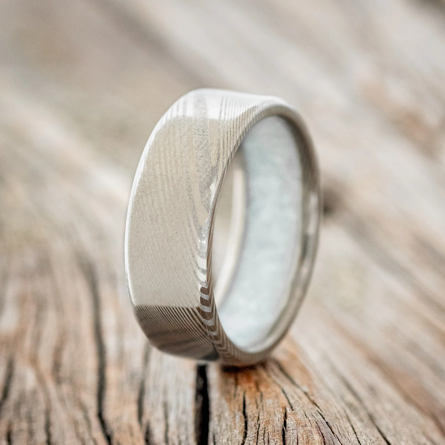 DIAMOND DUST LINED WEDDING BAND - Image 13