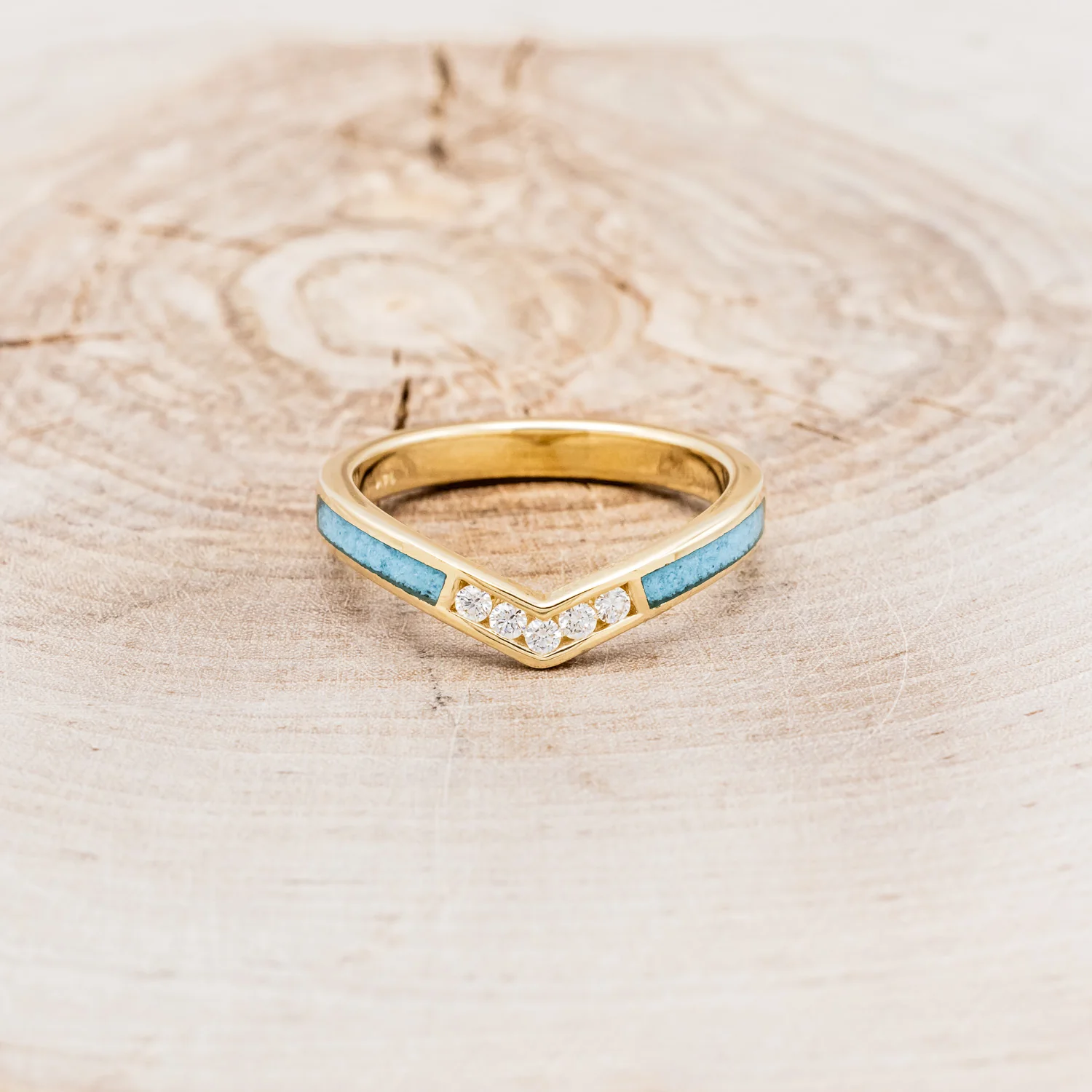 "KIDA" - V-SHAPED STACKING BAND WITH DIAMONDS & TWO INLAYS - Image 8