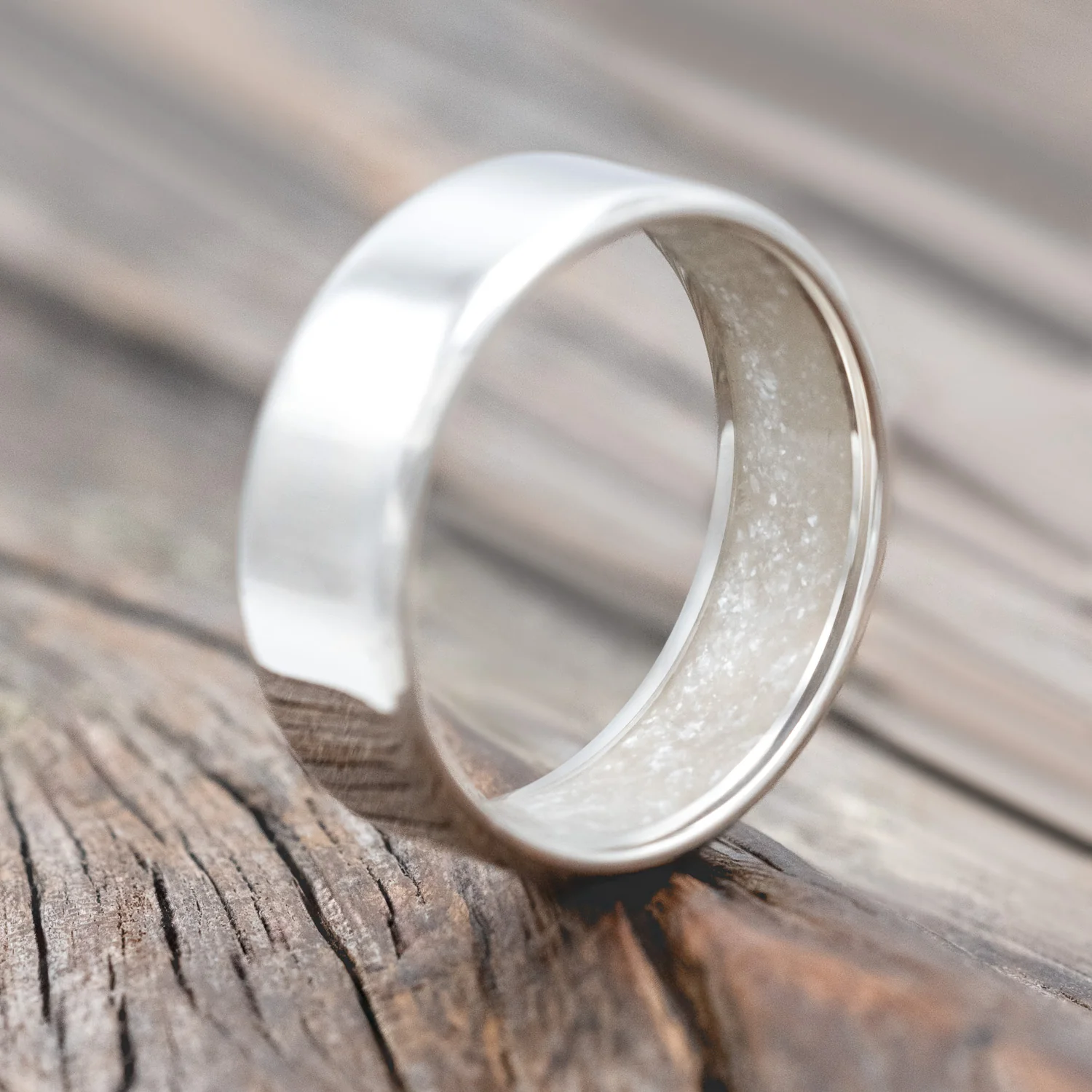 DIAMOND DUST LINED WEDDING BAND - Image 20