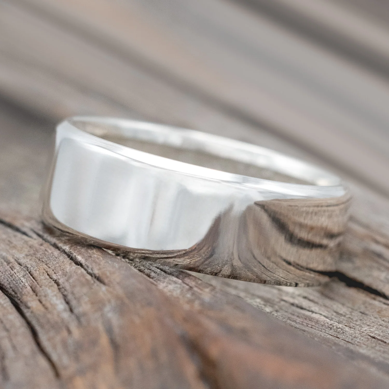 DIAMOND DUST LINED WEDDING BAND - Image 21