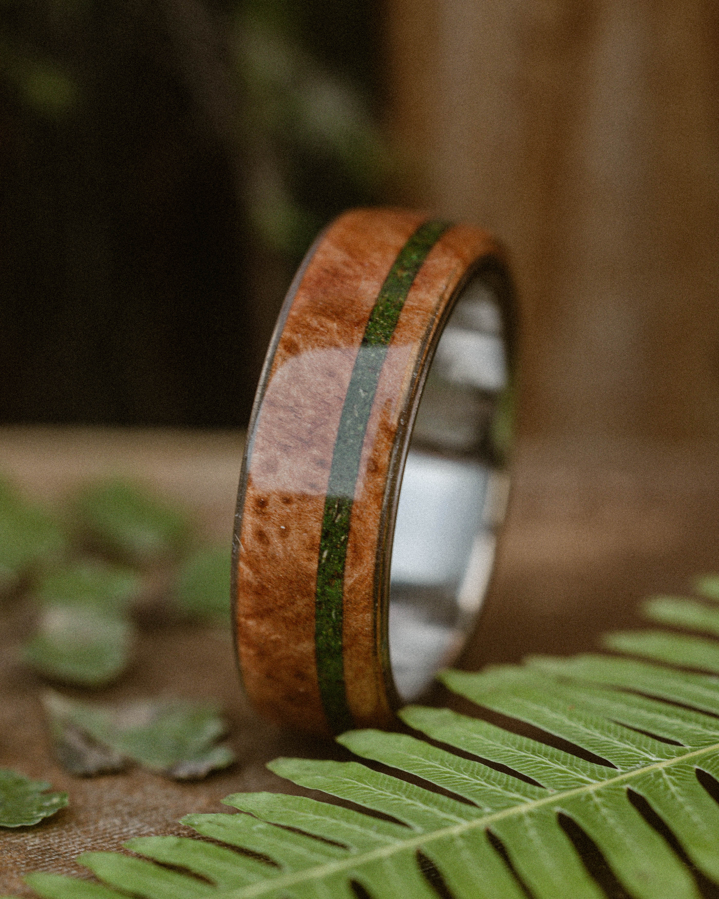 "REMMY" - REDWOOD & MOSS WEDDING RING - Image 17