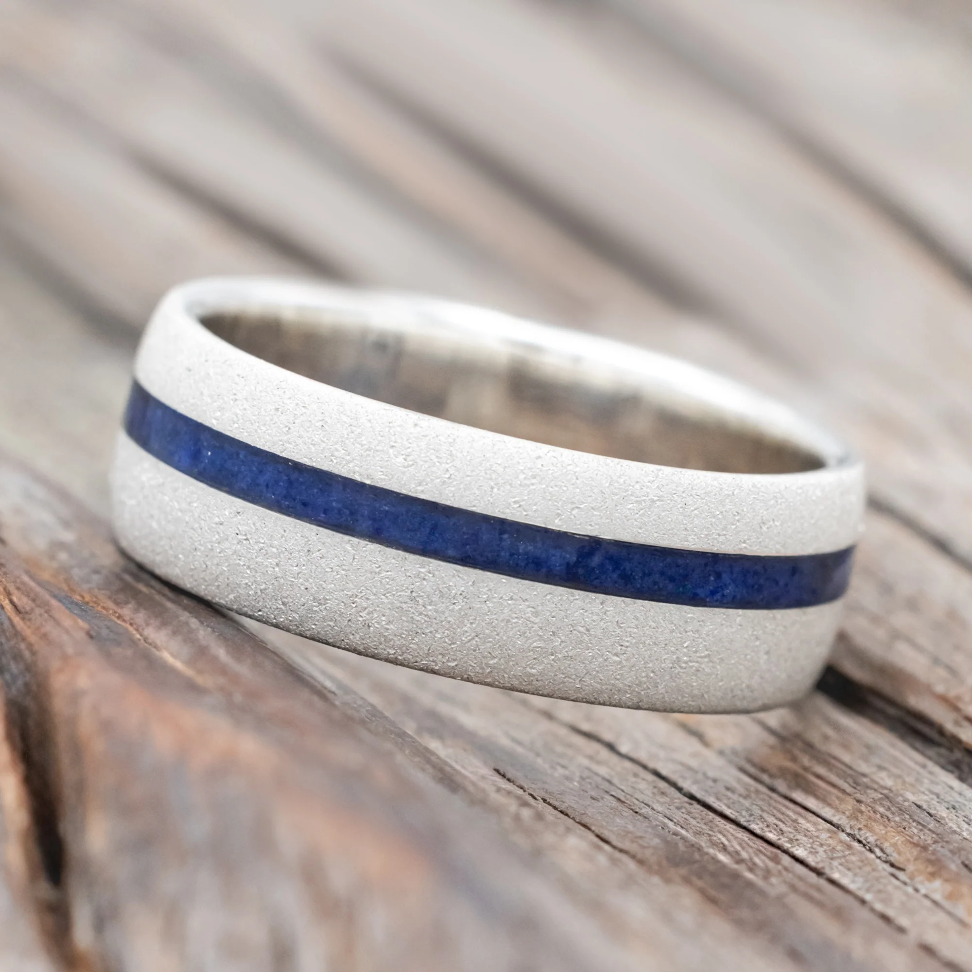 "VERTIGO" - DOMED LAPIS LAZULI WEDDING RING WITH A SANDBLASTED FINISH - Image 5